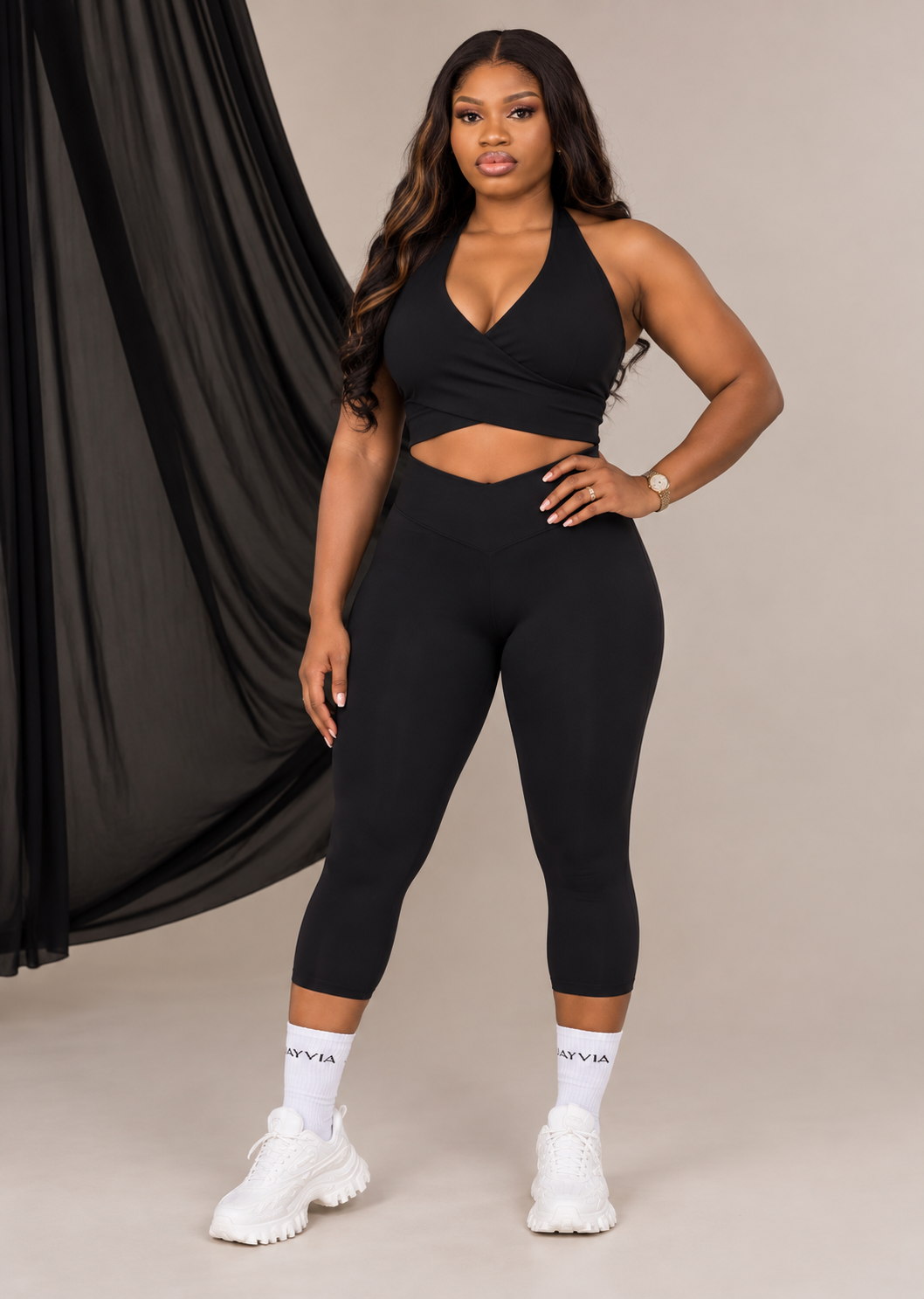 JAYVIA Contour Wrap Top – Black